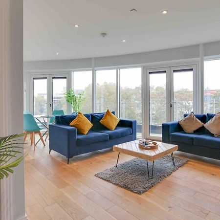 New London Life Executive Apartments 切姆 外观 照片