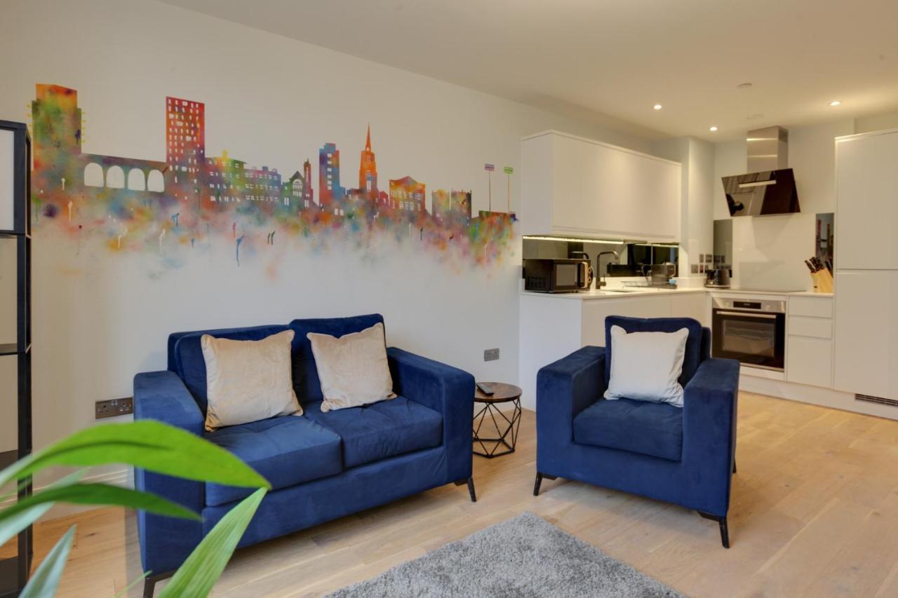 New London Life Executive Apartments 切姆 外观 照片