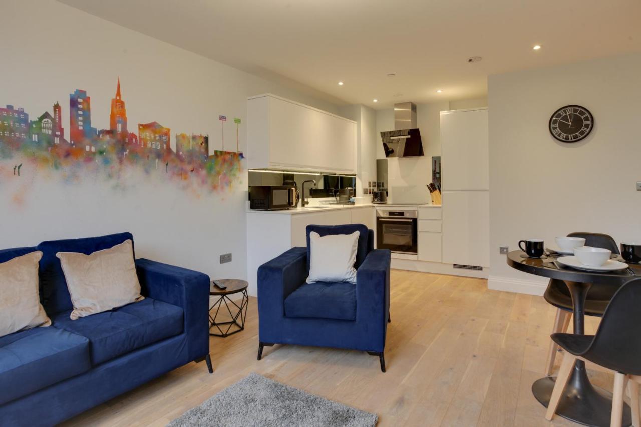 New London Life Executive Apartments 切姆 外观 照片