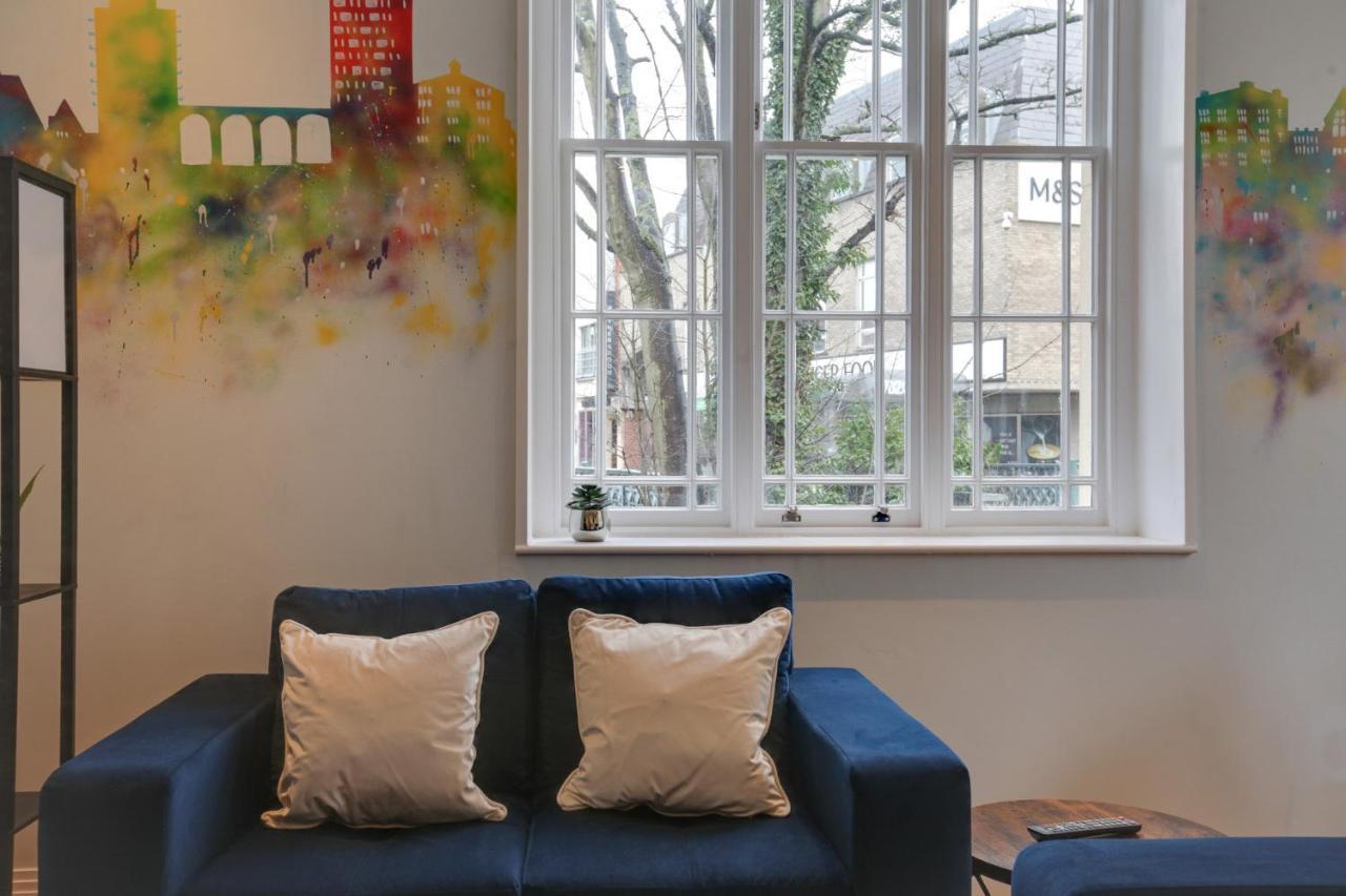 New London Life Executive Apartments 切姆 外观 照片