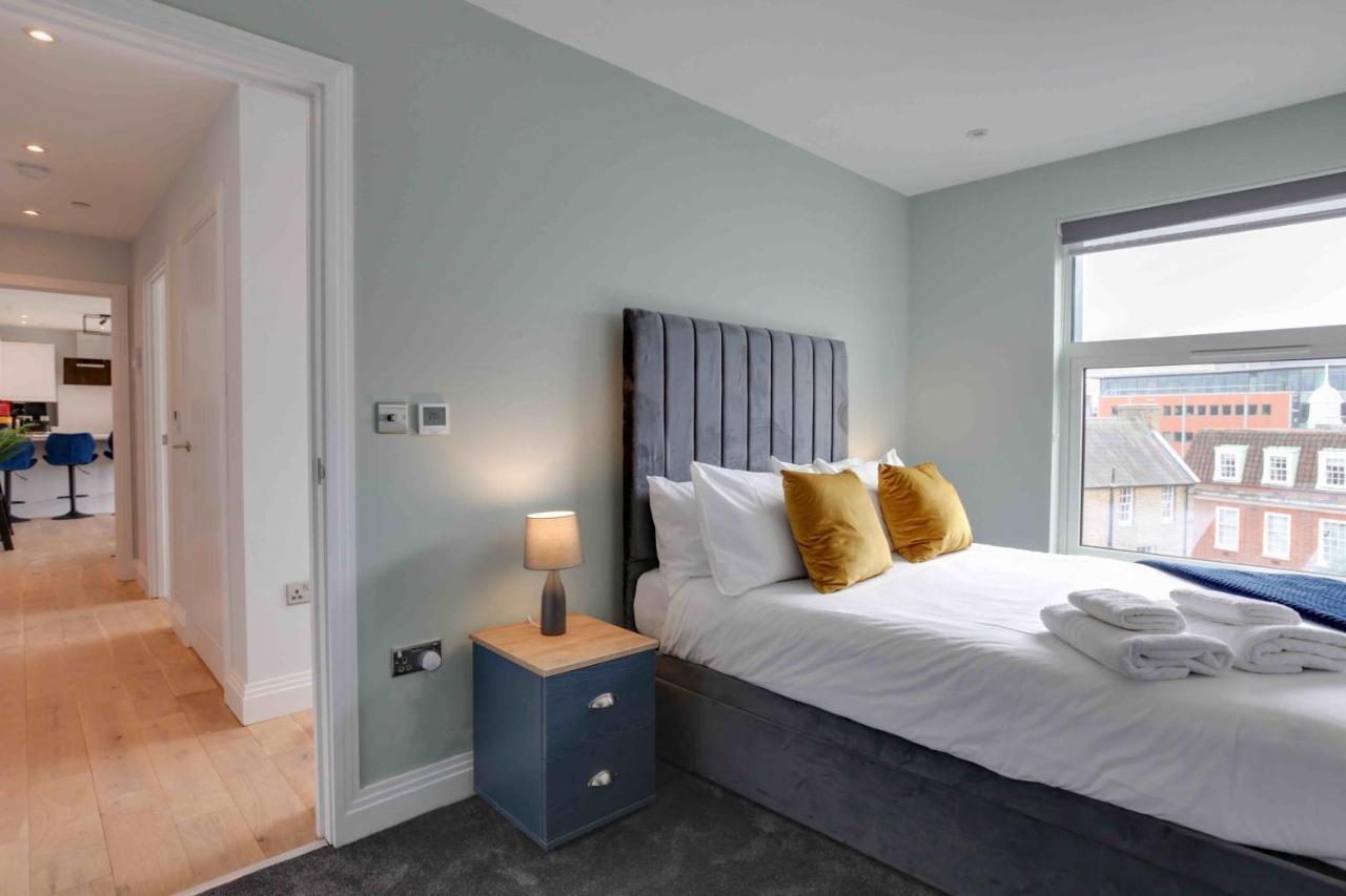 New London Life Executive Apartments 切姆 外观 照片